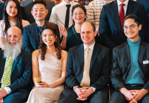 贝特曼2022年圣诞晚会美国团队合照(二)